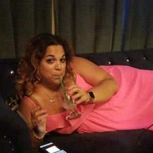 Meet your Posher, Naomi